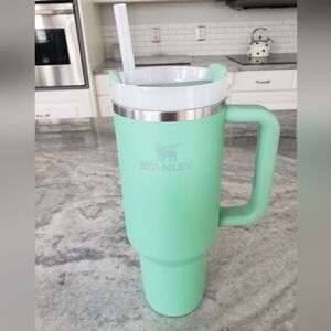 Stanley Mint Green Tumbler Quencher H2.0 FlowState 40 oz. Water Cup Bottle